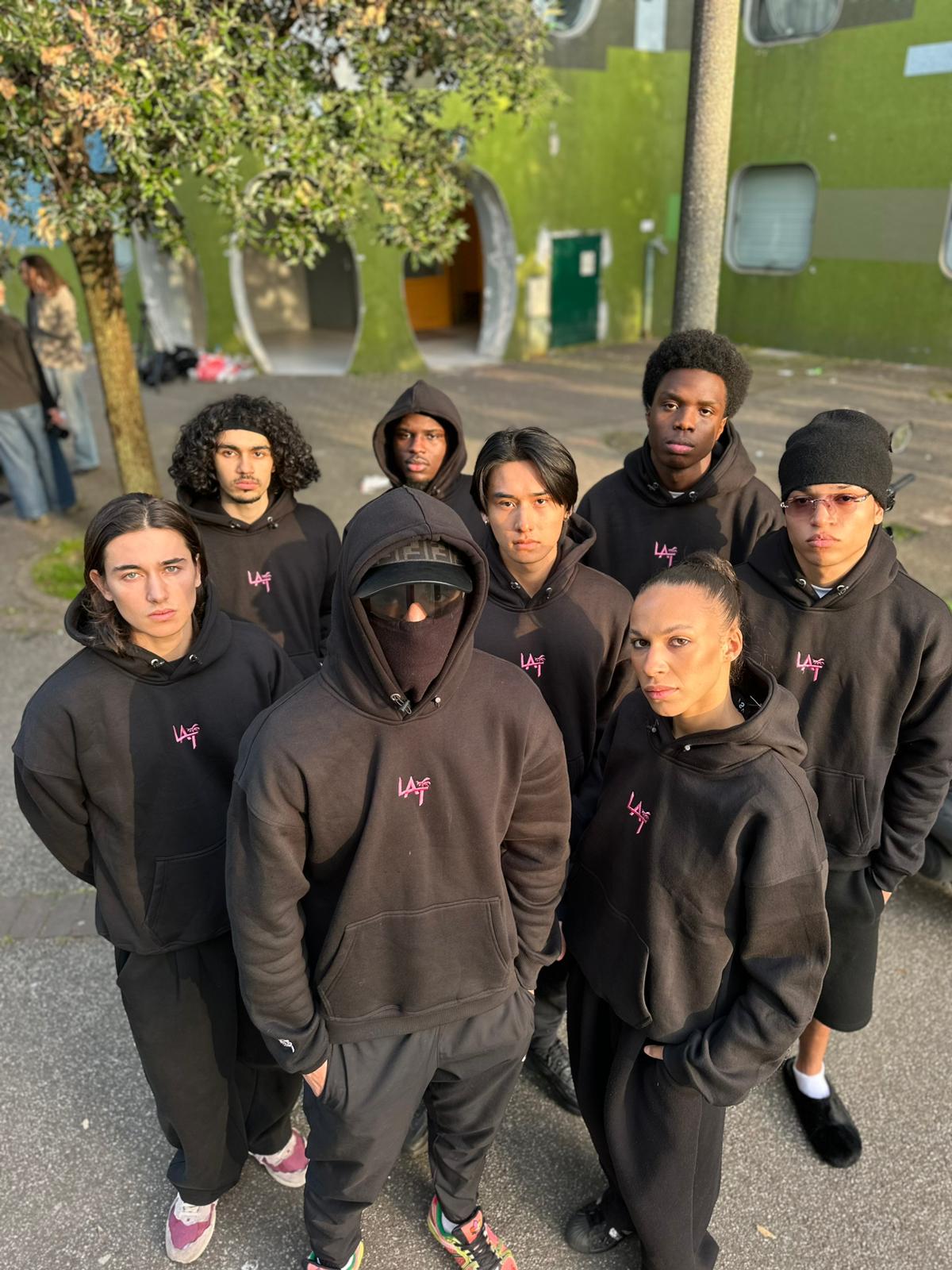 Pull LAT SWARMED – Image 9