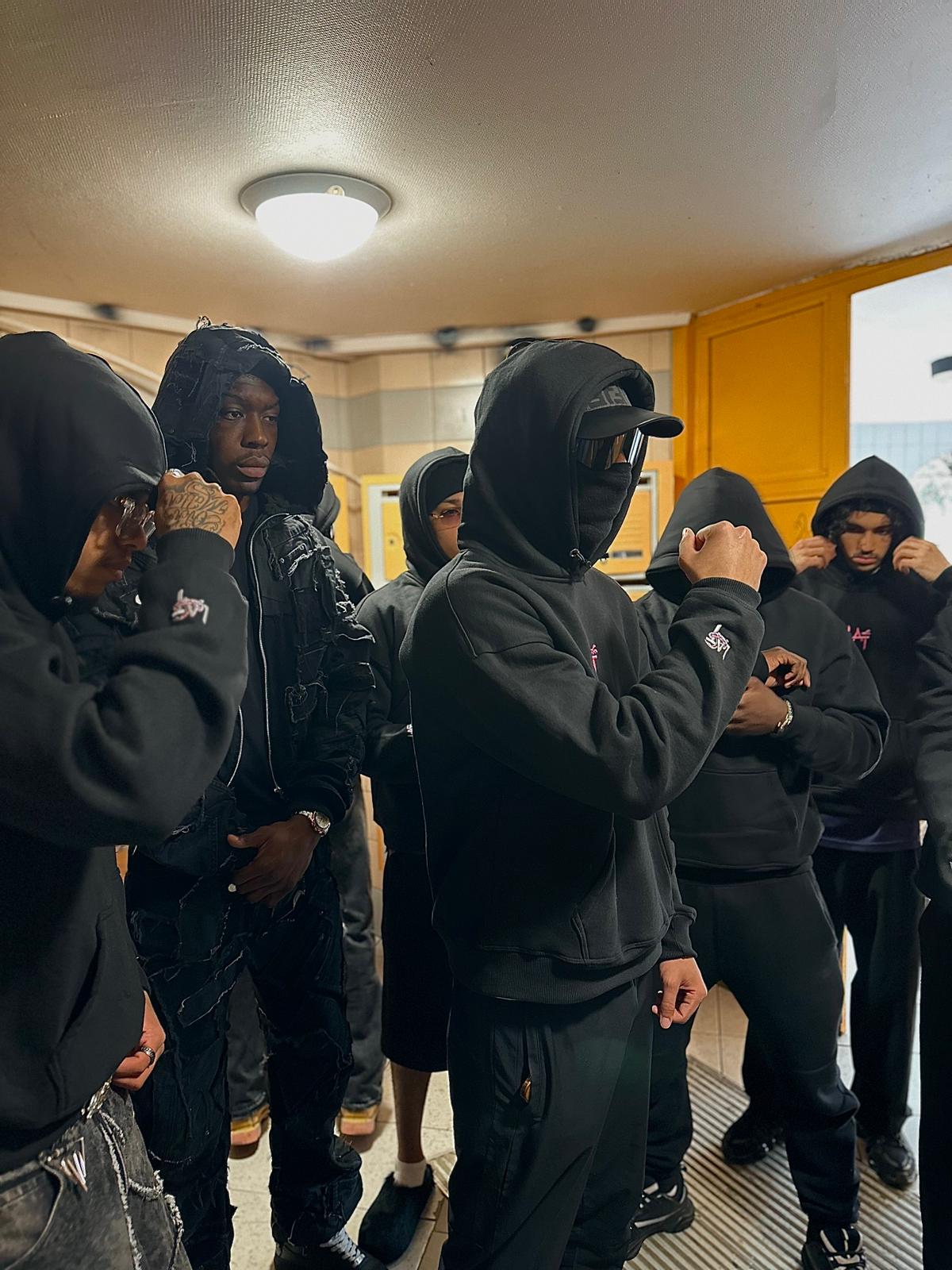 Pull LAT SWARMED – Image 4