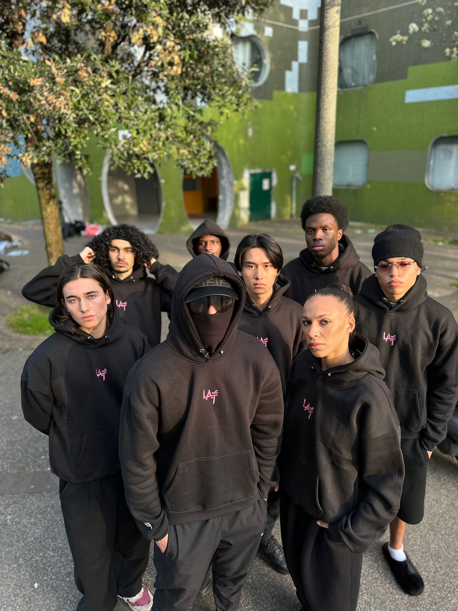 Pull LAT SWARMED – Image 5