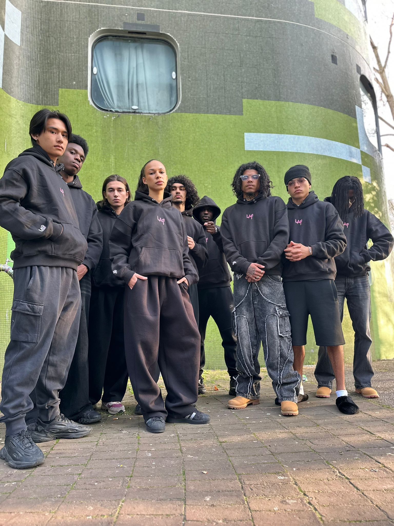 Pull LAT SWARMED – Image 10